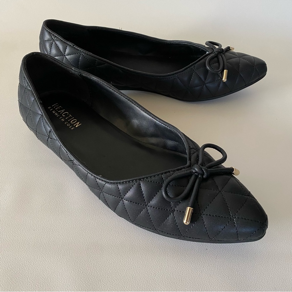 Kenneth Cole Reaction Quilted Black Ballet Flats 7.5 Pointed Toe Bow Women’s - Picture 4 of 12